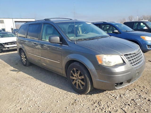 Chrysler Minivan Touring Image 5