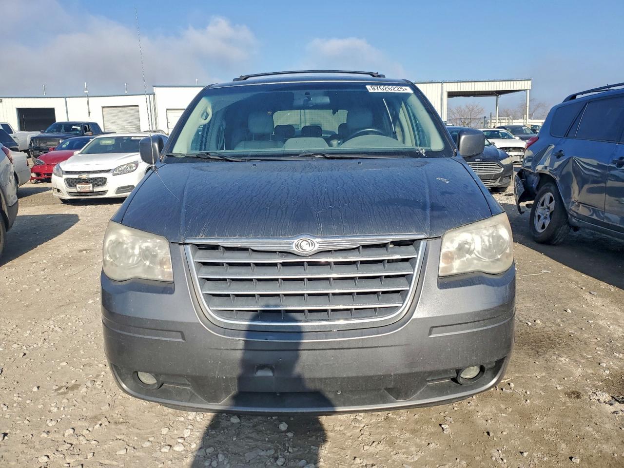 Chrysler Minivan Touring Image 6