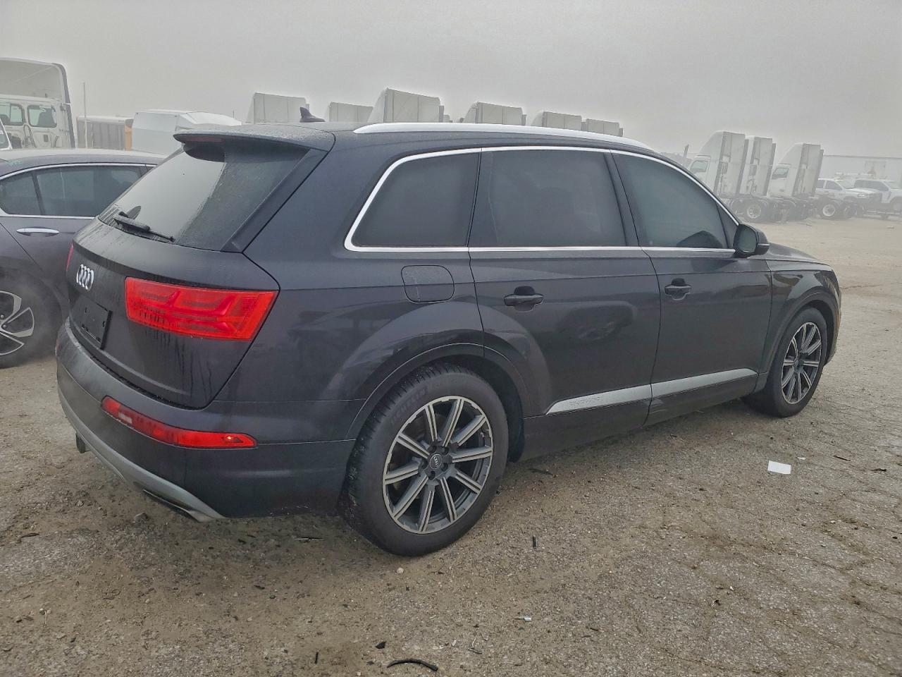 Audi Q7 Prestige Image 2