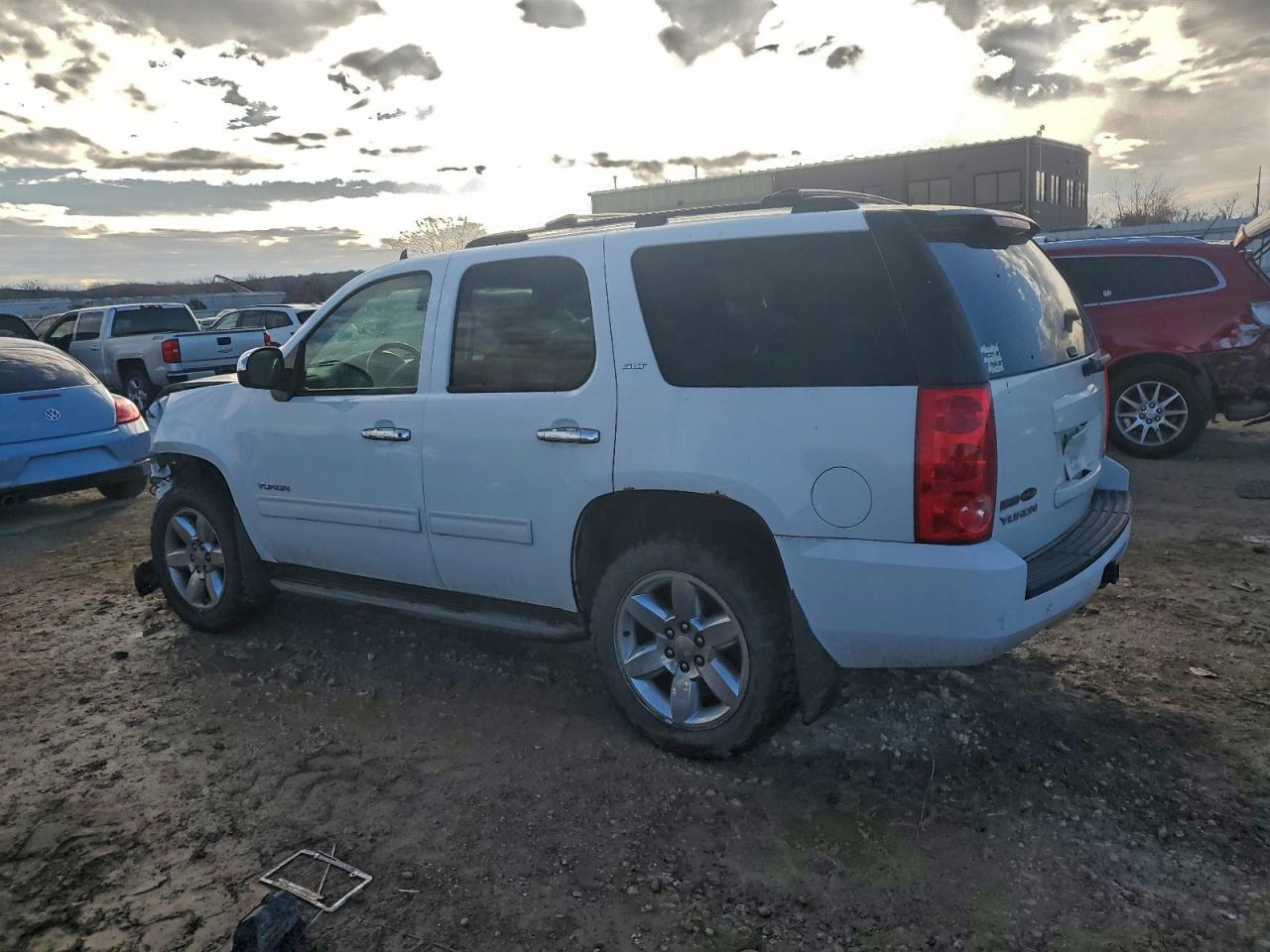 GMC Yukon Slt Image 6
