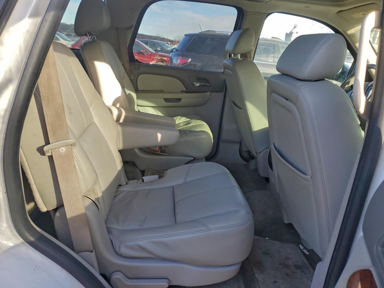 GMC Yukon Slt Image 9