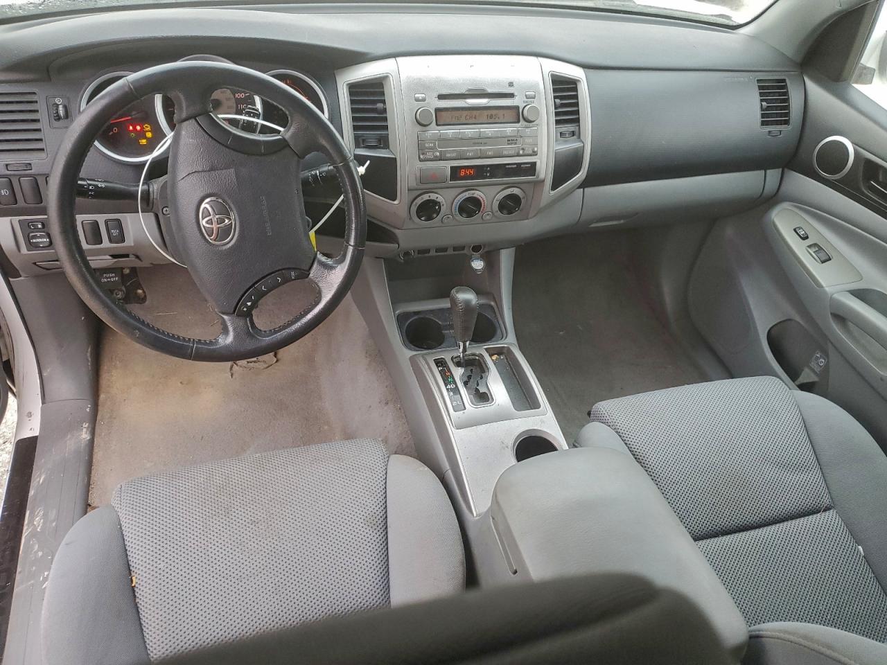 Toyota Tacoma Double Cab Prerunner Image 3