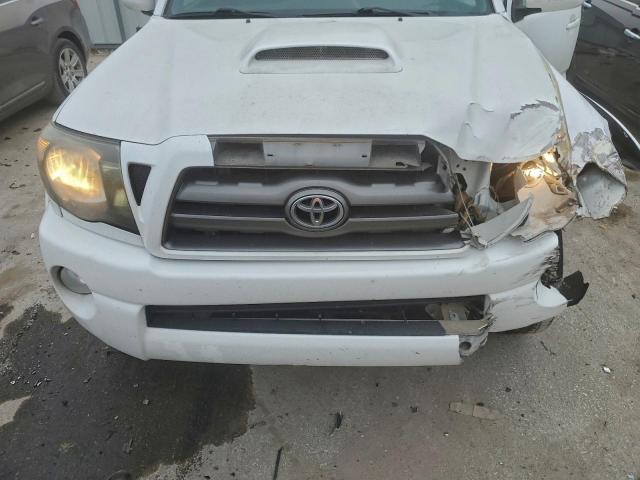 Toyota Tacoma Double Cab Prerunner Image 10