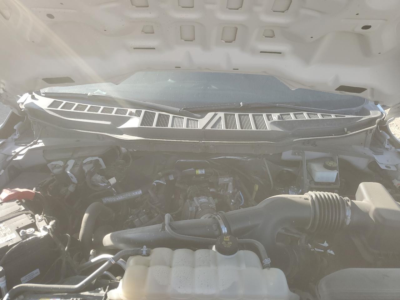 Ford F-150 Supercrew Image 5