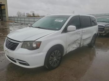  Salvage Chrysler Minivan