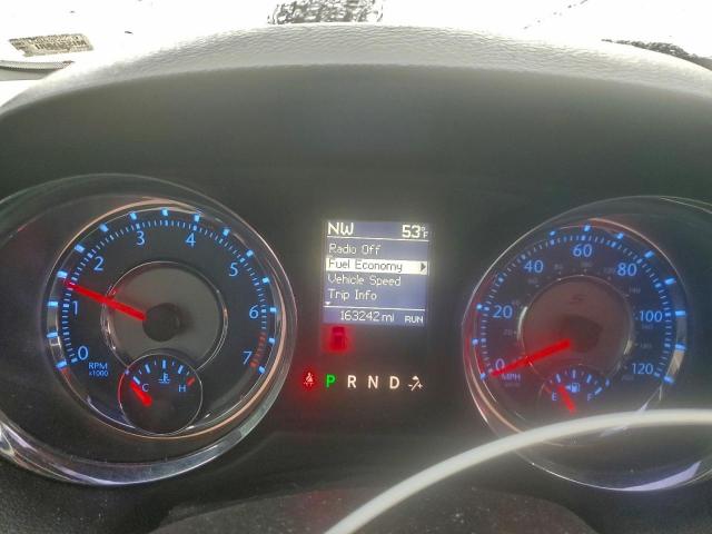 Chrysler Minivan S Image 8