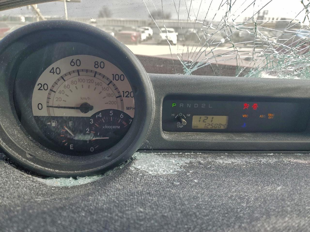 Toyota Scion Xb Image 6