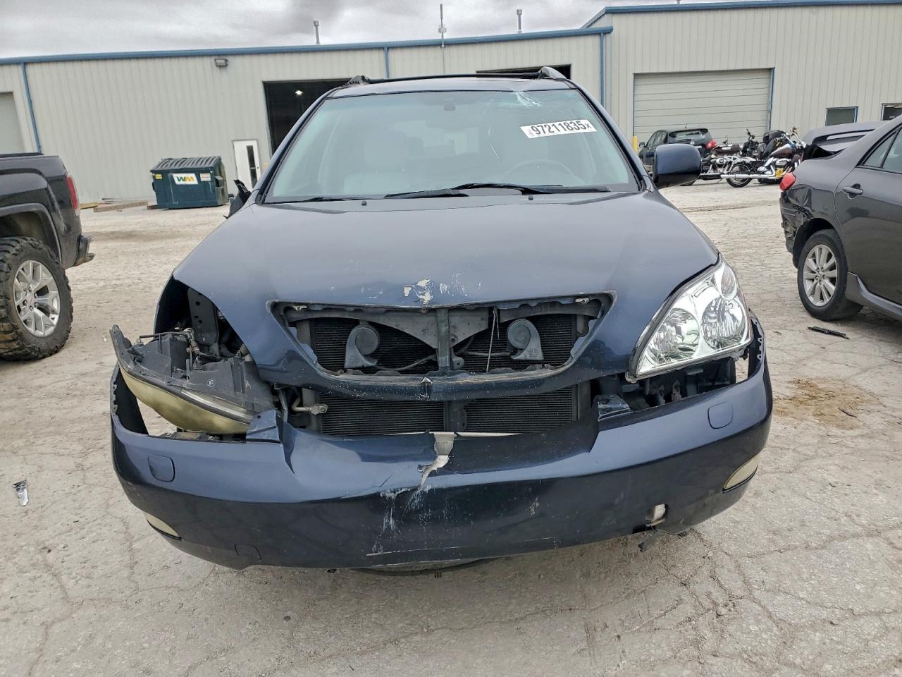 Lexus RX 330 Image 7