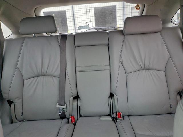 Lexus RX 330 Image 9