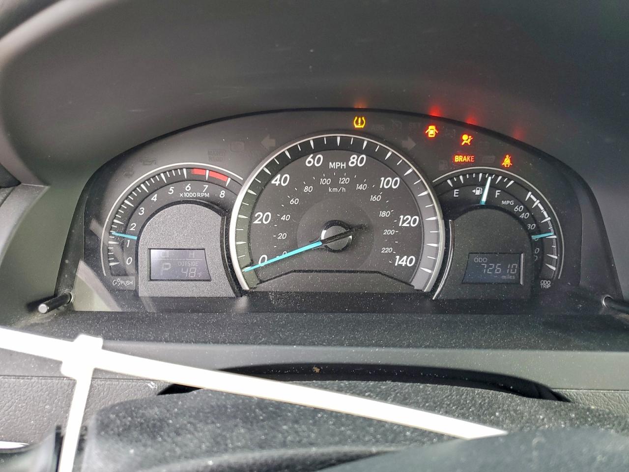 Toyota Camry L Image 9