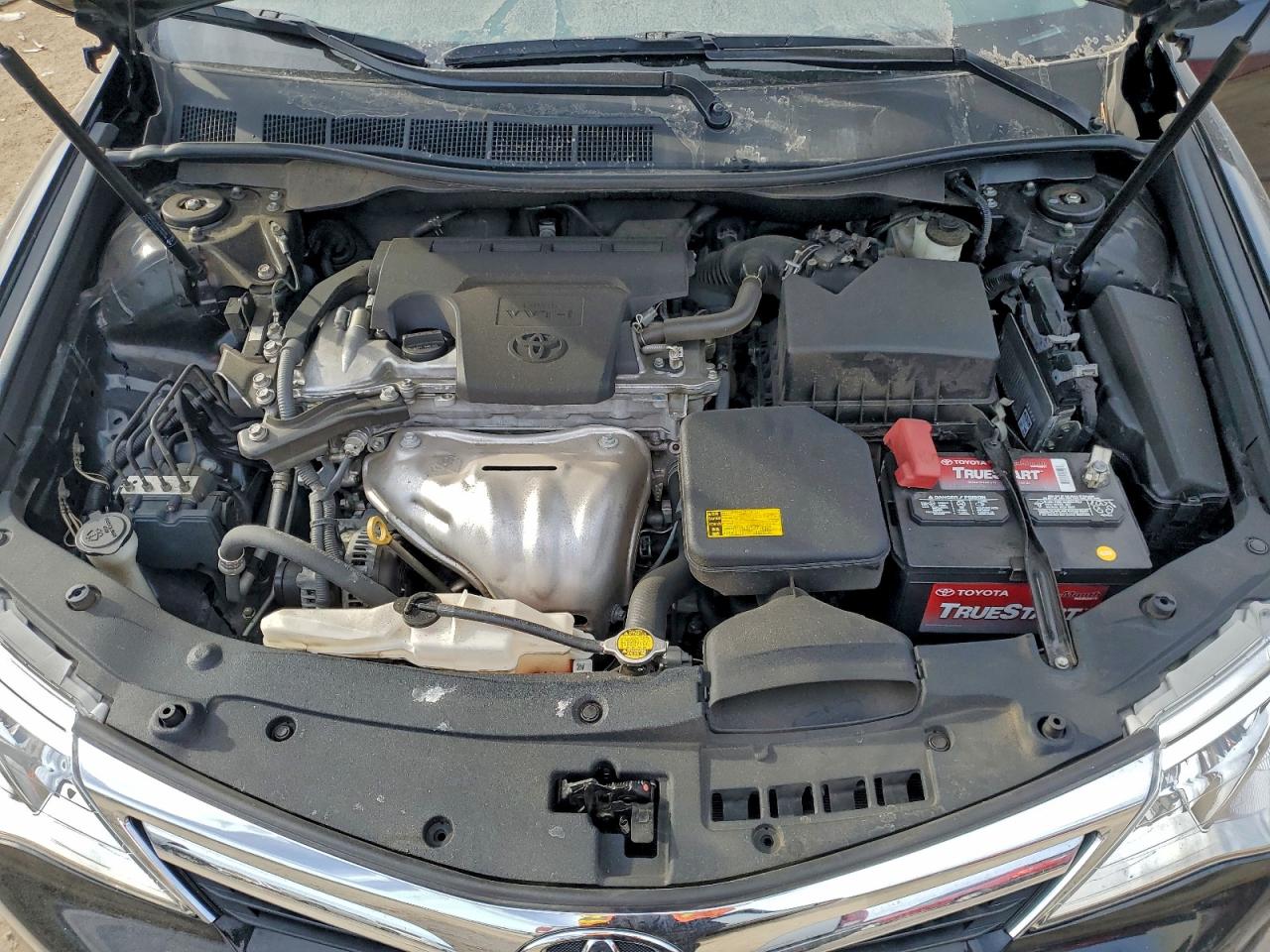 Toyota Camry L Image 6