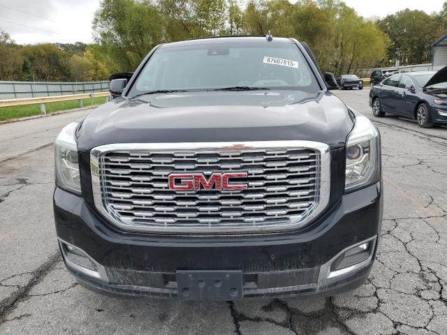 GMC Yukon Denali Image 10