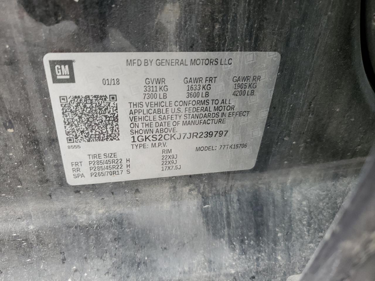 GMC Yukon Denali Image 6