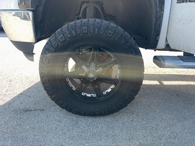 GMC Sierra K1500 Image 12