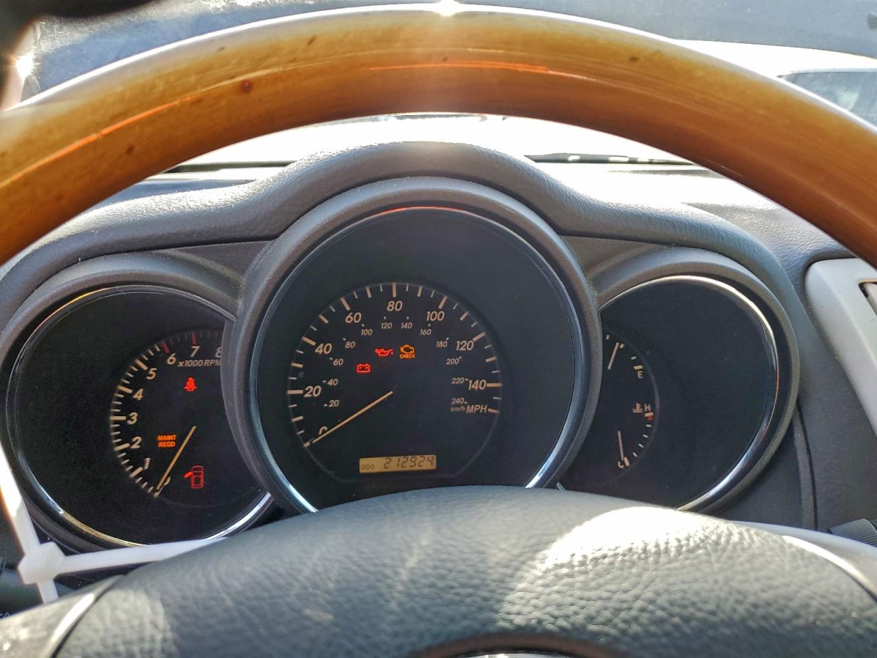 Lexus RX 330 Image 10