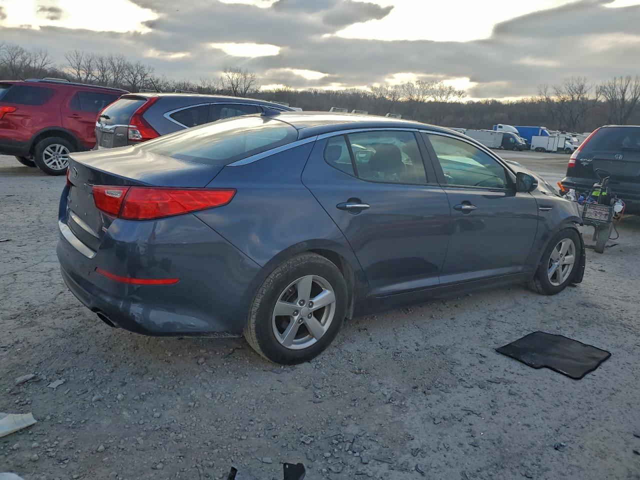 Kia Optima Lx Image 2