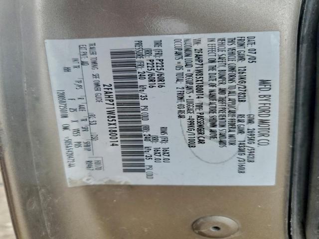 Ford Crown Vic Police Interceptor Image 6