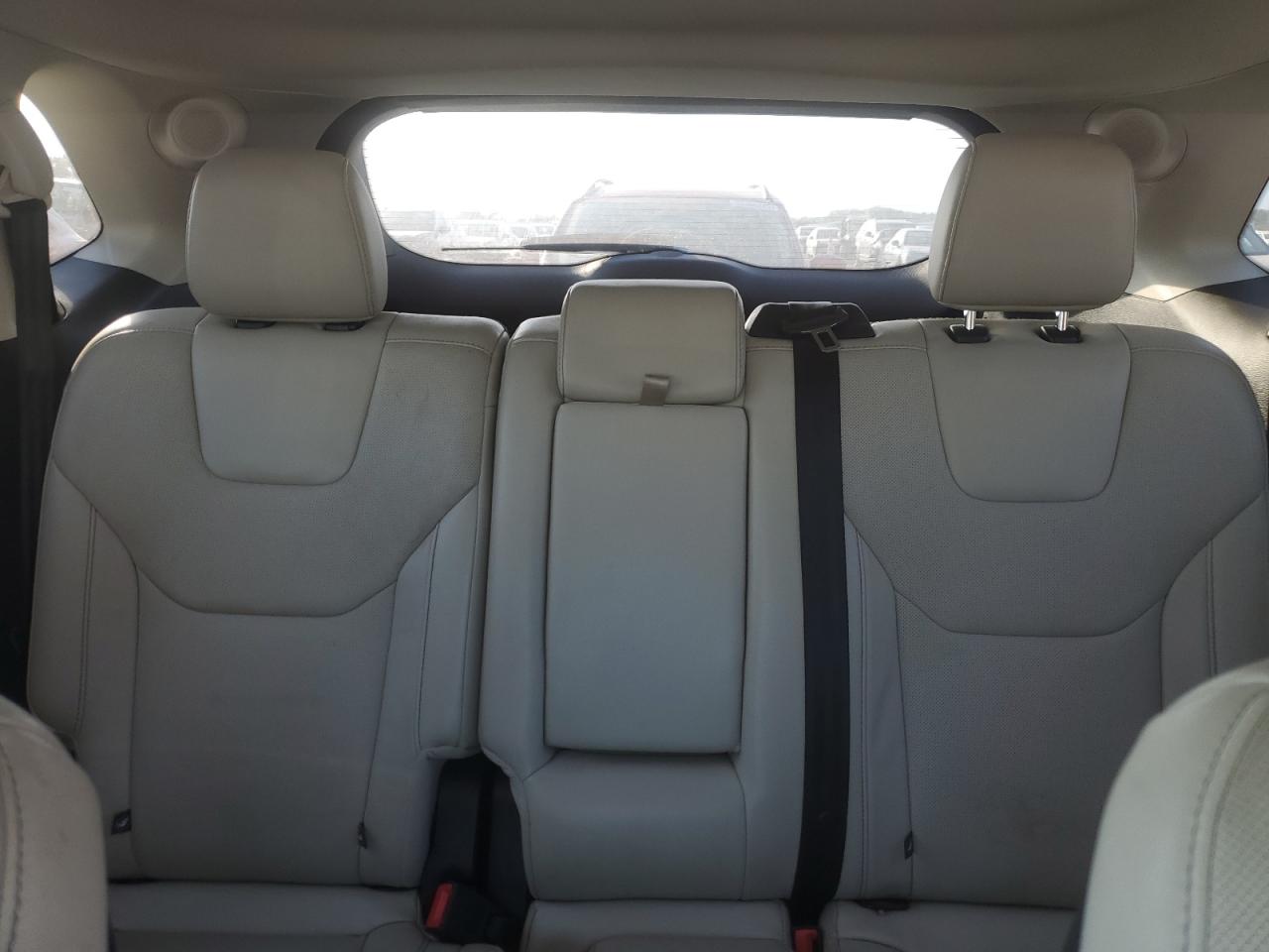 Ford Edge Titanium Image 9