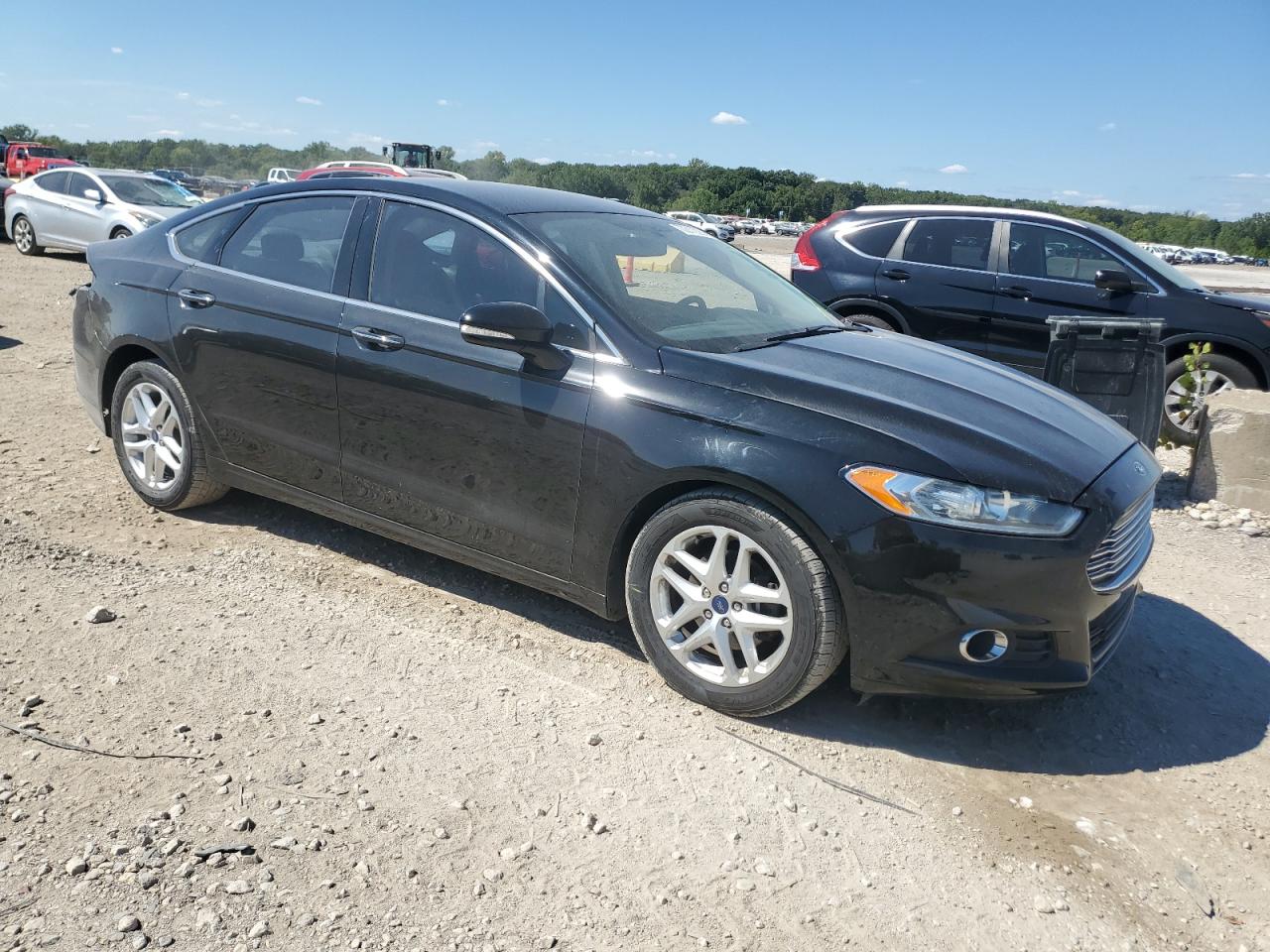 Ford Fusion Se Image 4