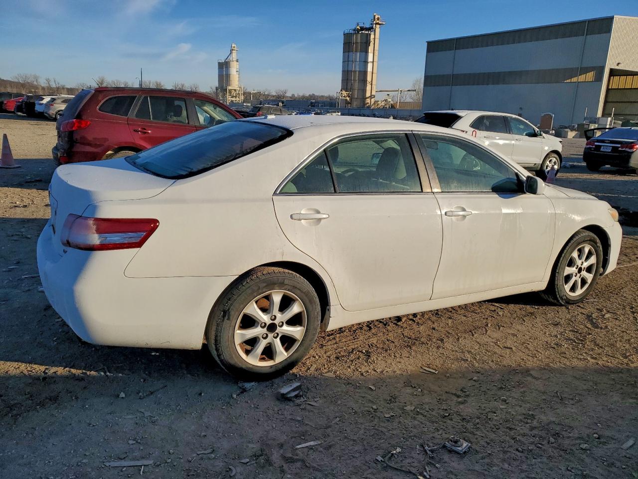 Toyota Camry Base Image 5