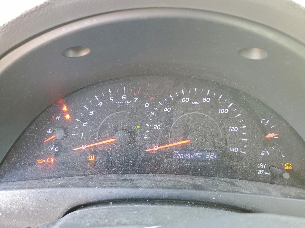 Toyota Camry Base Image 11