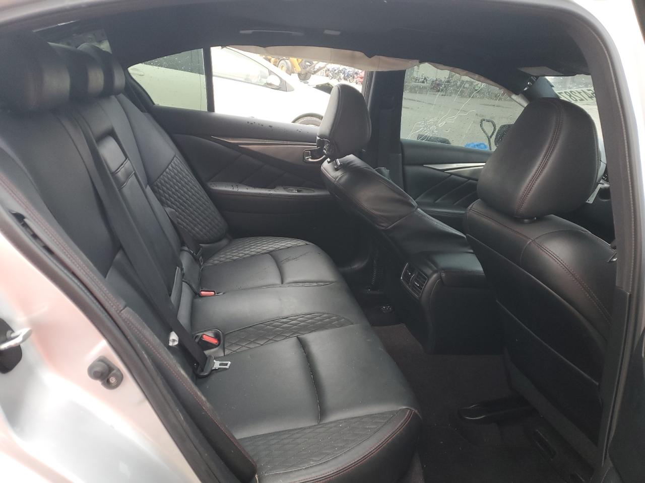 INFINITI Q50 Red Sport 400 Image 9