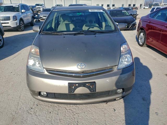 Toyota Prius Image 6