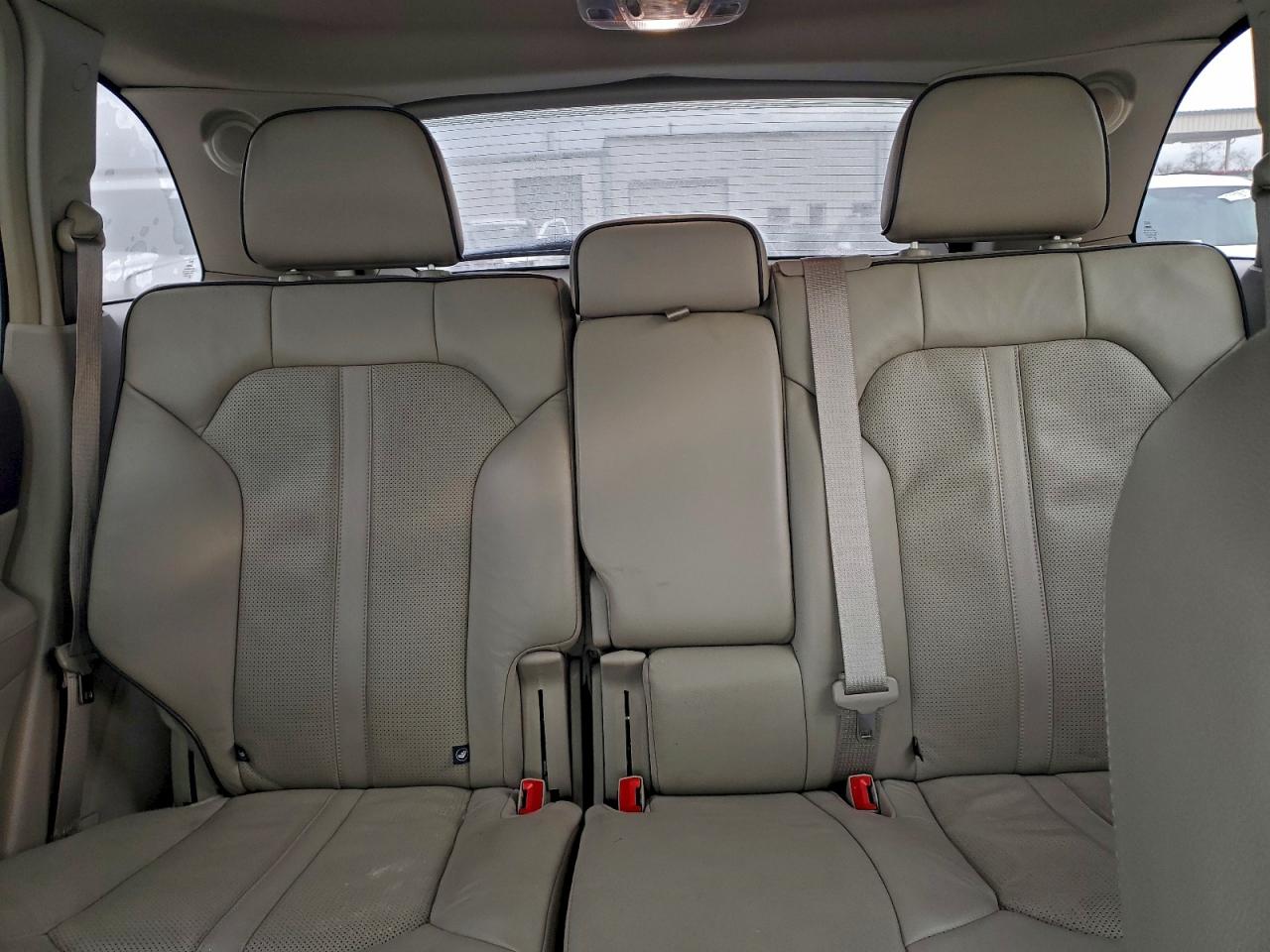 Lincoln MKX Image 12