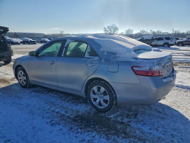 Toyota Camry Ce Image 2