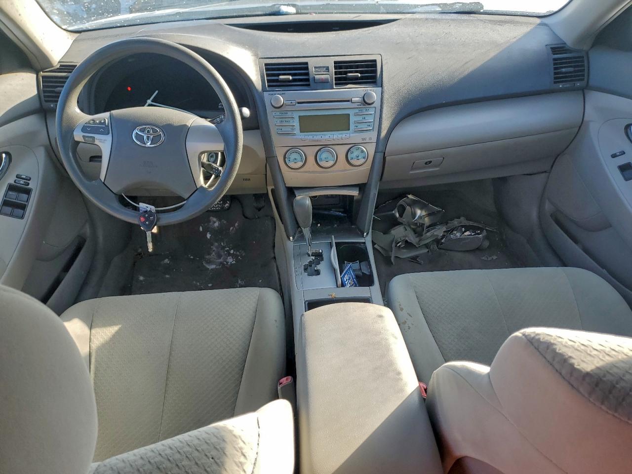 Toyota Camry Ce Image 12