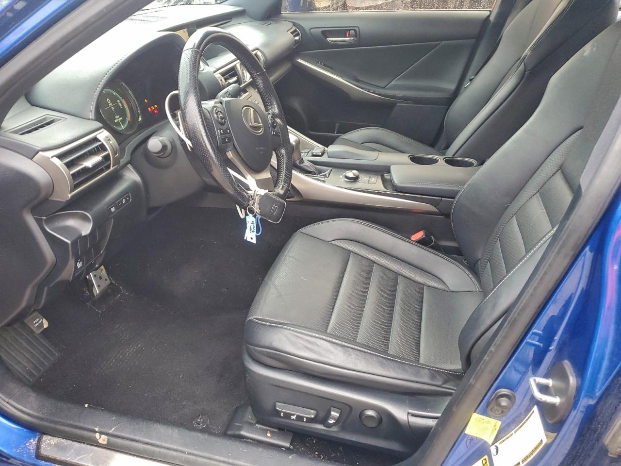 Lexus Is 300 Image 3