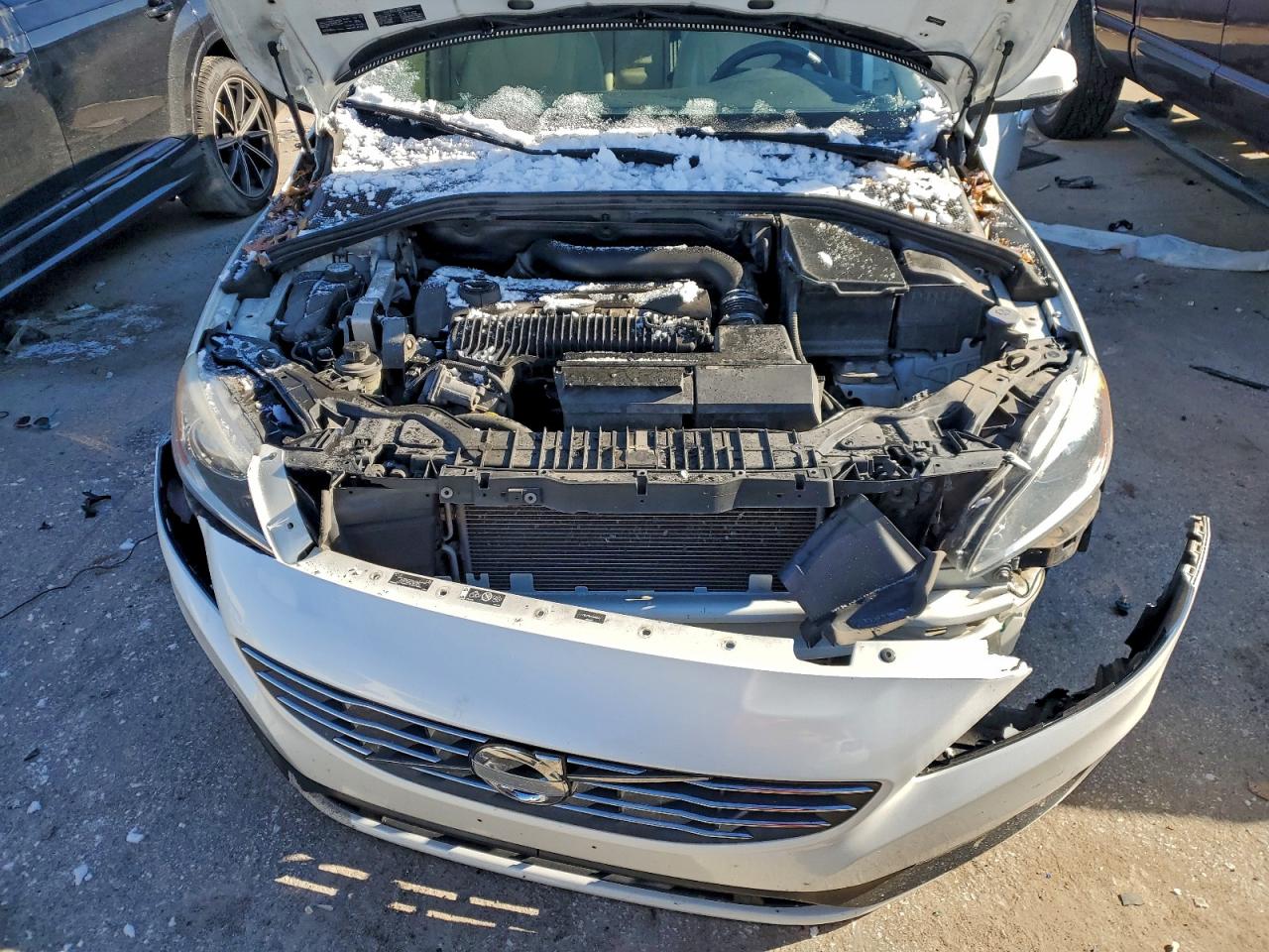 Volvo S60 Platinum Image 9