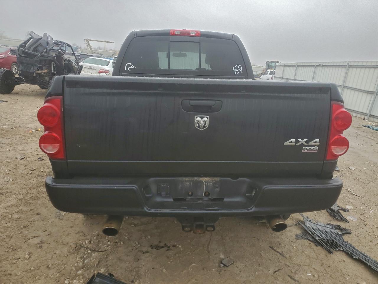 Dodge Ram 1500 St Image 11