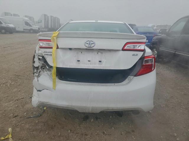 Toyota Camry L Image 4