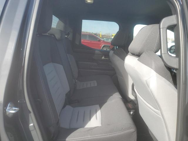 Toyota Tacoma Double Cab Image 12