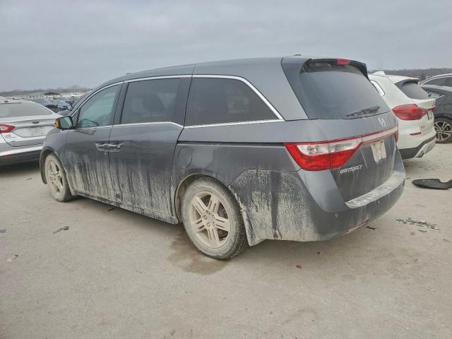 Honda Odyssey Touring Image 2