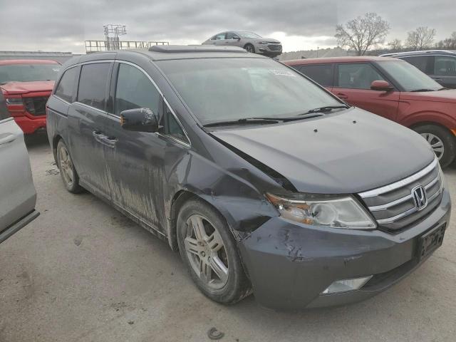 Honda Odyssey Touring Image 11