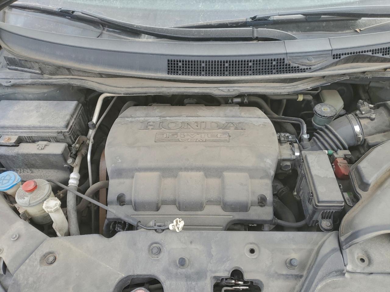 Honda Odyssey Touring Image 9