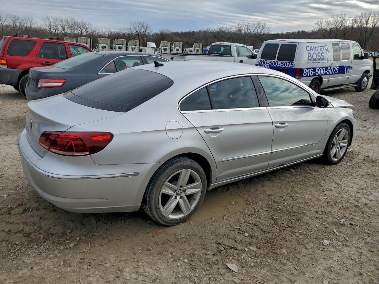 Volkswagen CC Base Image 10