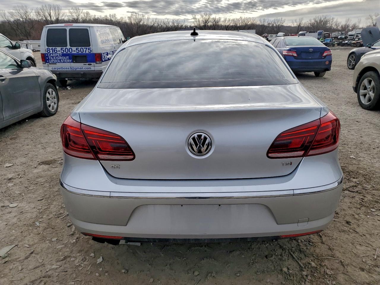 Volkswagen CC Base Image 7