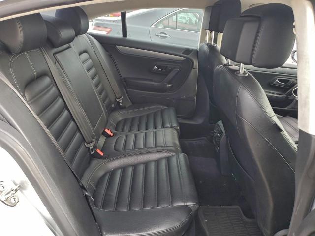 Volkswagen CC Base Image 11