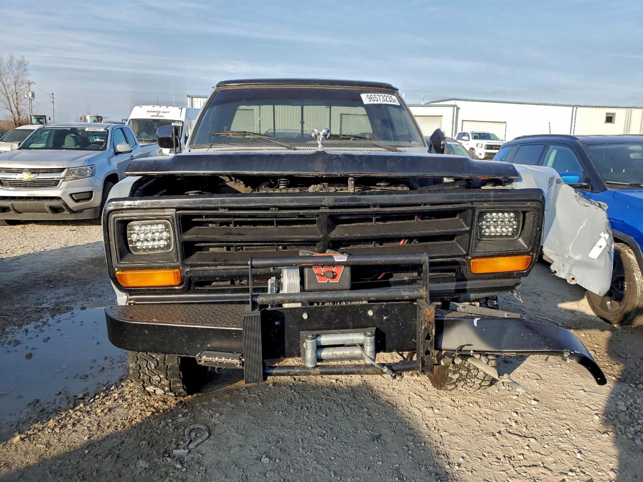 Dodge D Series W200 Image 10