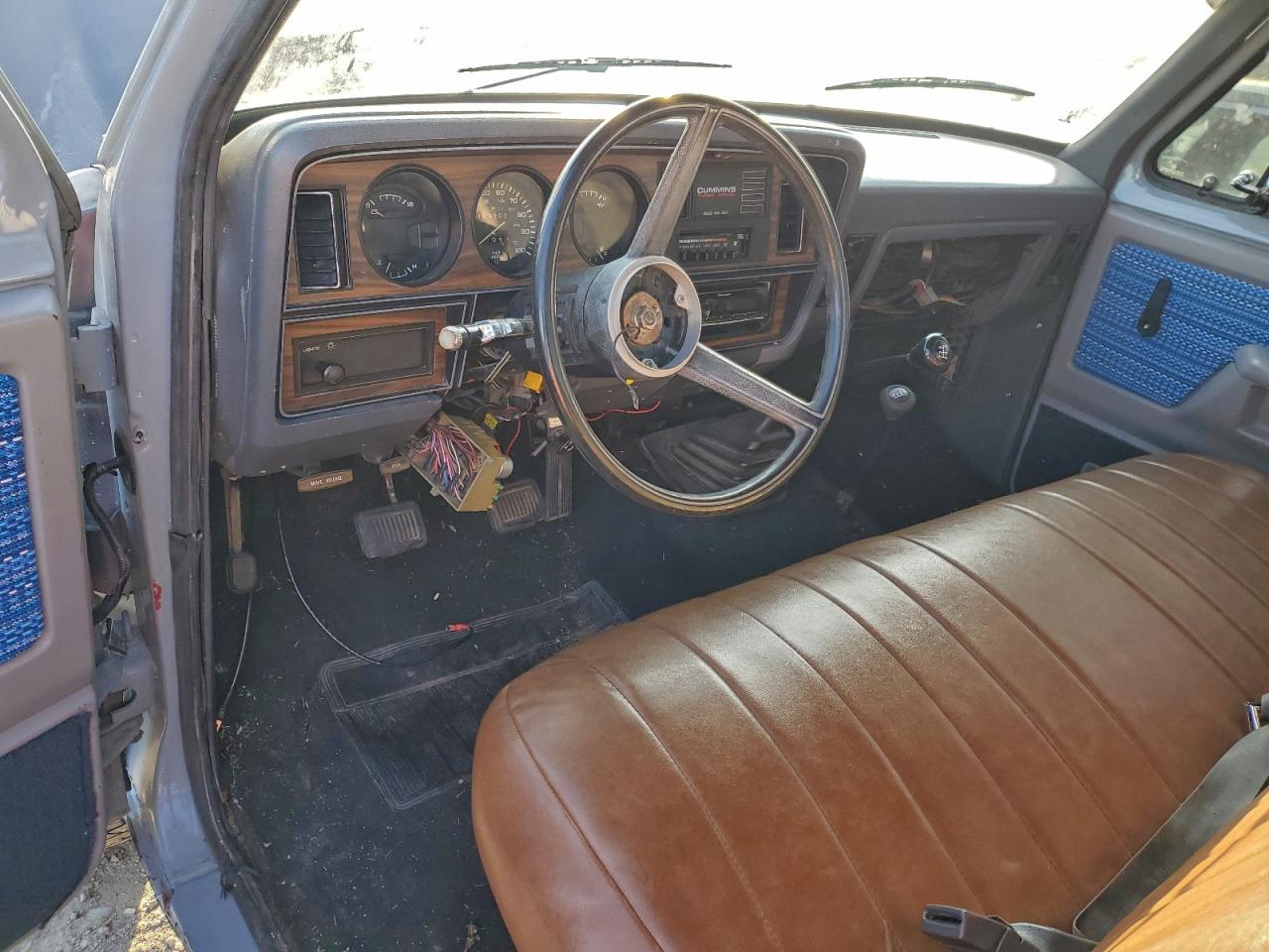 Dodge D Series W200 Image 8