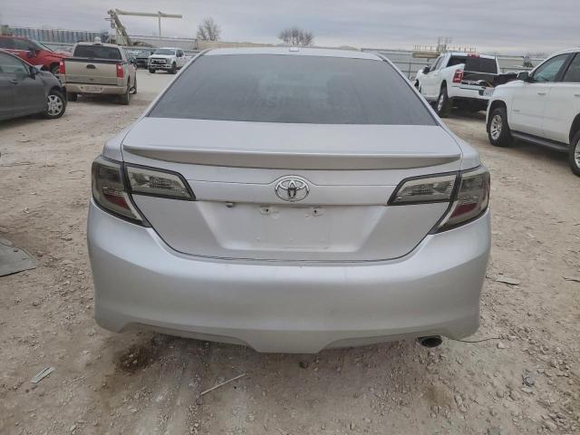 Toyota Camry Base Image 11