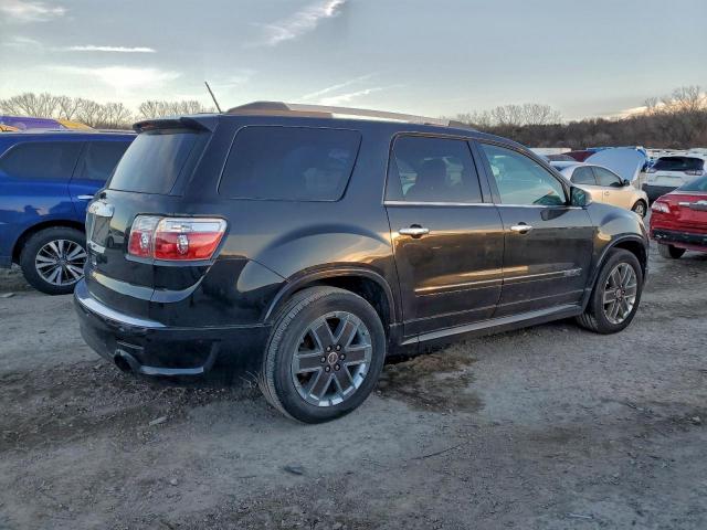 GMC Acadia Denali Image 6