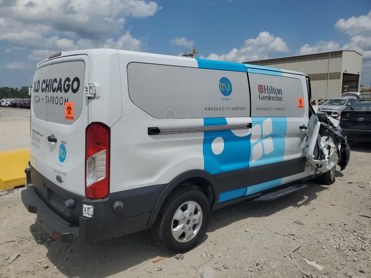 Ford Transit T-350 Image 10