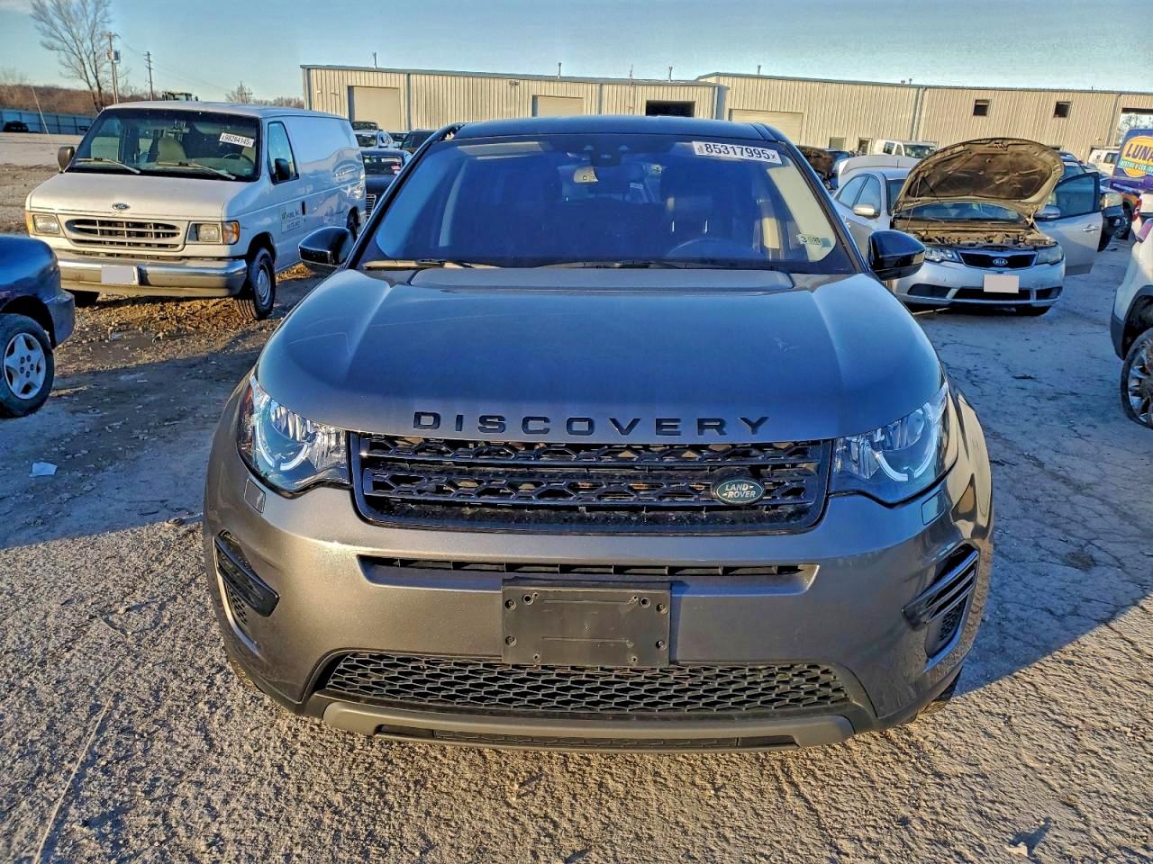 Land Rover Discovery Se Image 2