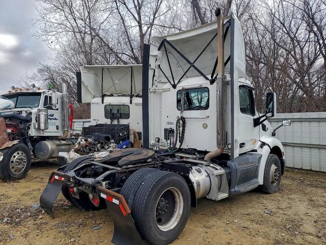 Peterbilt 579 Image 10