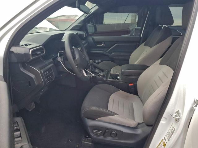 Toyota Tacoma Double Cab Image 4