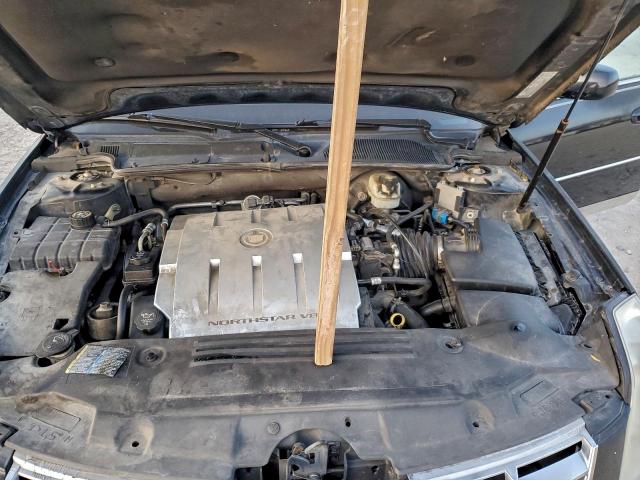 Cadillac DTS Image 11